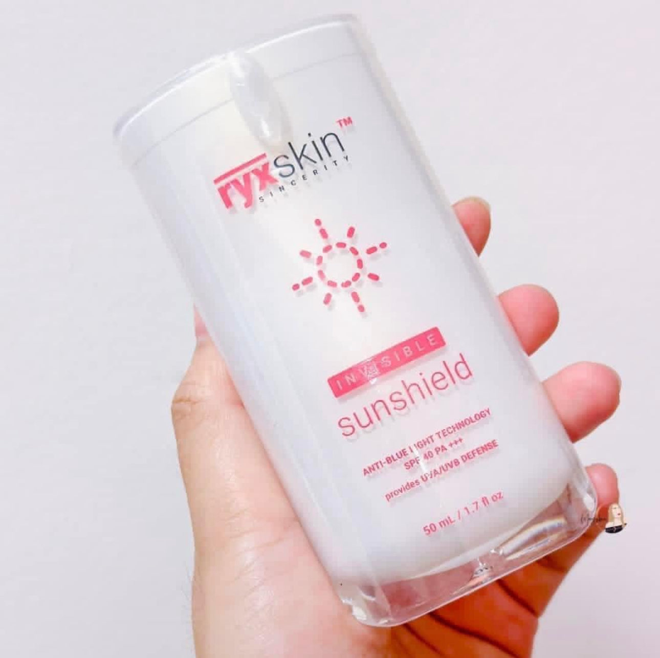 Invisible Sunshield SPF 40 PA +++ BROAD SPECTRUM 50ml